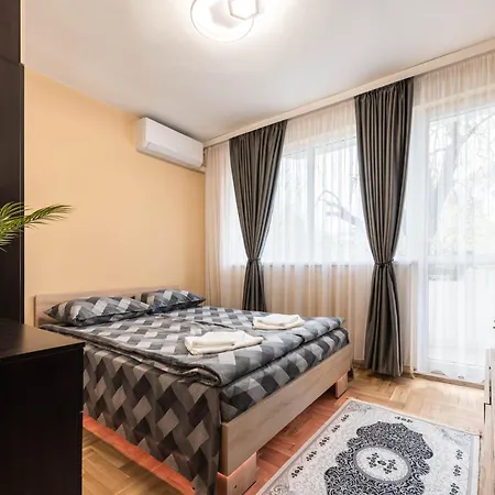 Downtown аpartment With Free Parking Apartment Varna
