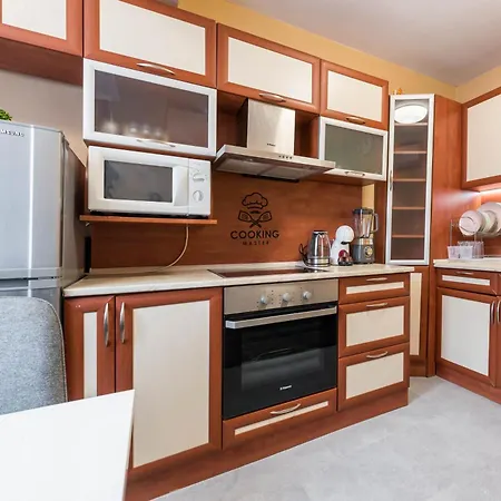 Downtown аpartment With Free Parking 公寓