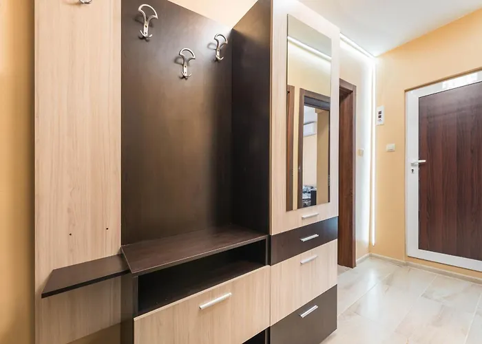 Downtown аpartment With Free Parking * Varna